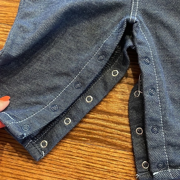 Guess baby boy super soft overalls cotton blend like new denim blue color 6/9 mo - Picture 6 of 11